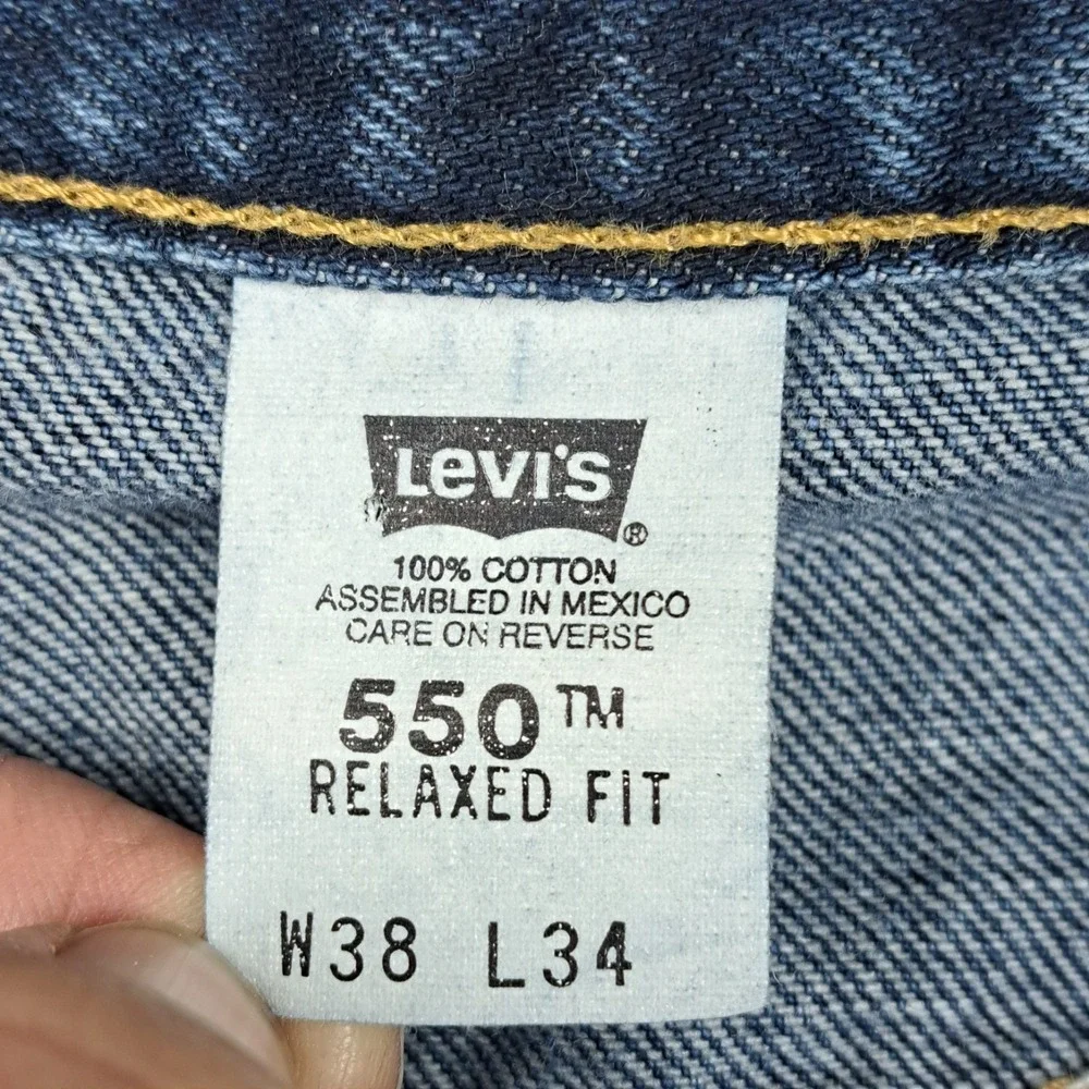 Vintage Levis 550 Jeans Mens 38x34 Dark Blue Denim Relaxed Fit Pants Batwing 90s
